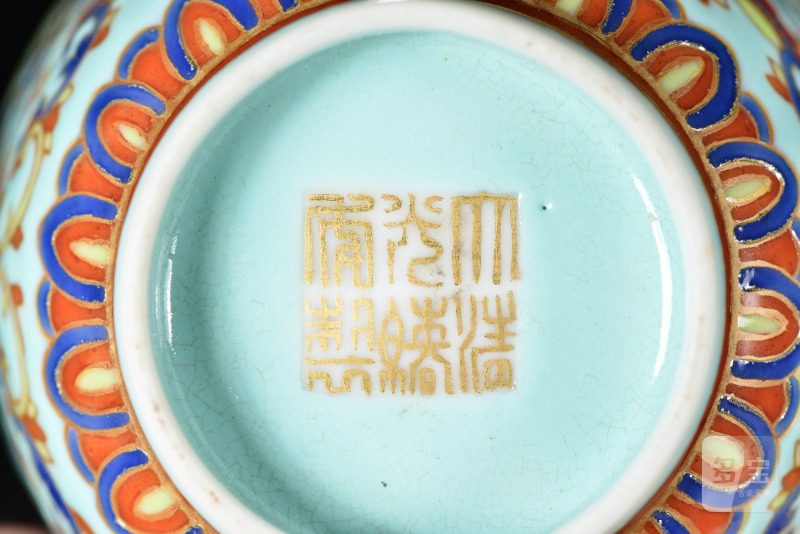 清 松石绿地粉彩花卉纹杯 - 图7